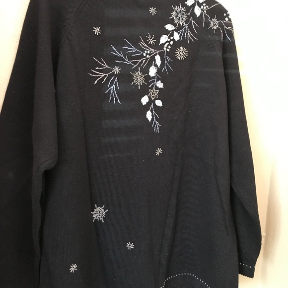 Black 1X cardigan sweater, silver embellishment Stitches in Time - Picture 7 of 11